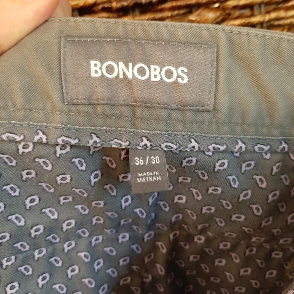Bonobos style stretched